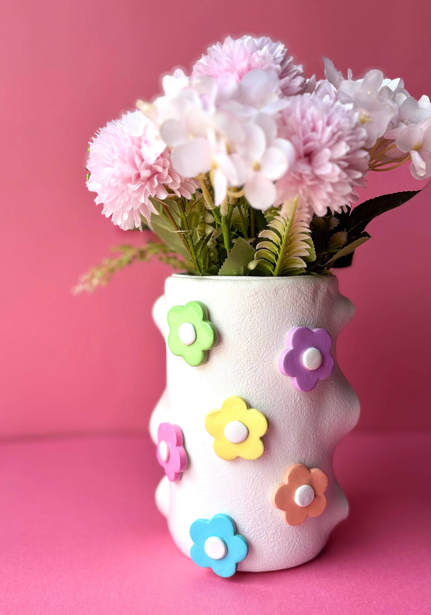 COLOURFUL FLOWER MAGNETS (pack of 6)